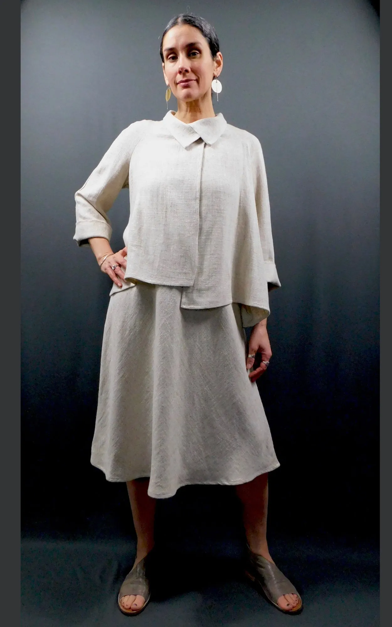 LINEN Viscose - Raglan 3/4 Sleeve Short Asymetrical Jacket - Oatmeal