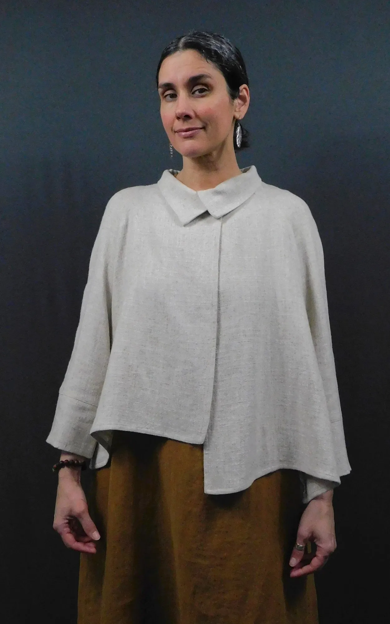 LINEN Viscose - Raglan 3/4 Sleeve Short Asymetrical Jacket - Oatmeal