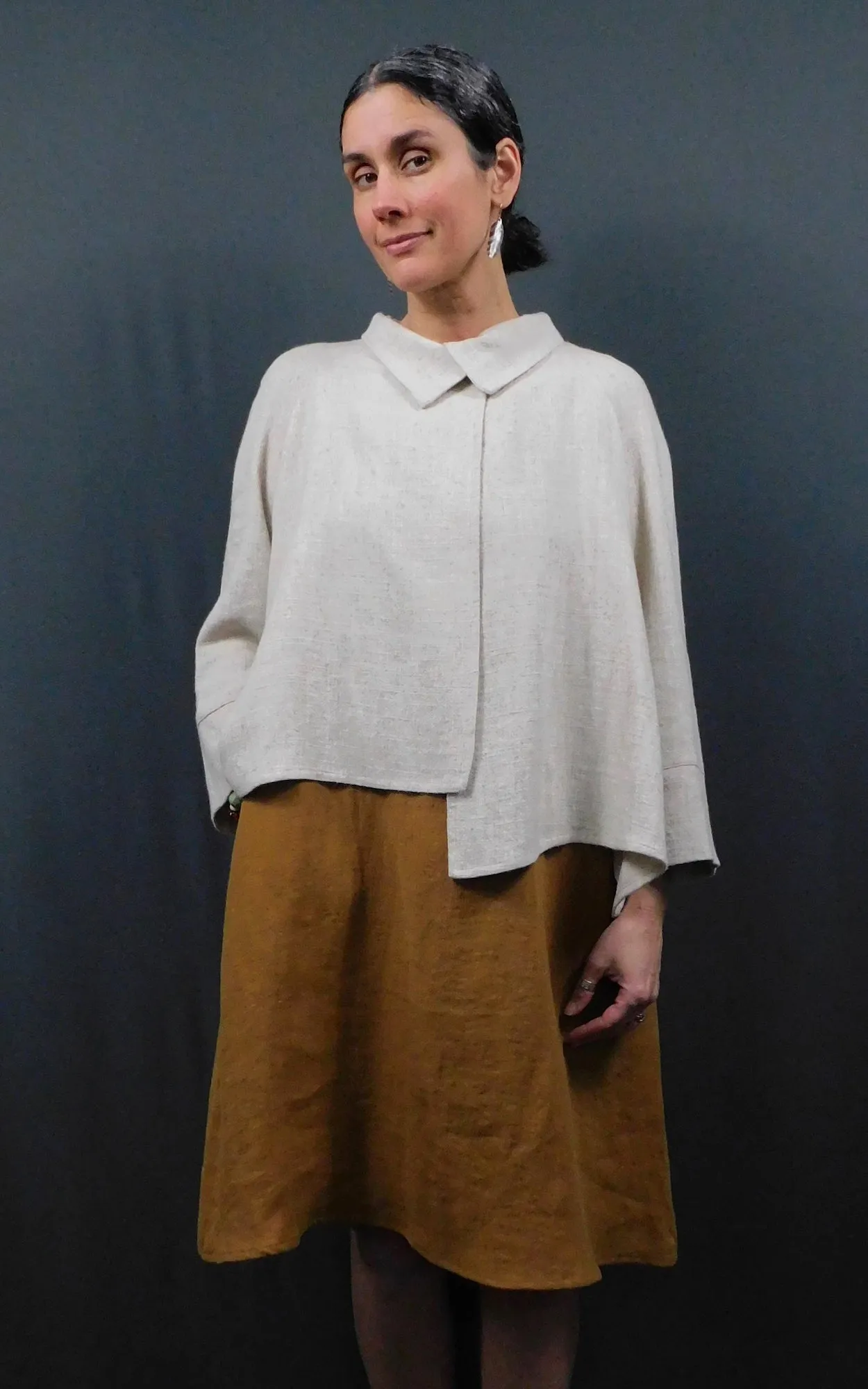 LINEN Viscose - Raglan 3/4 Sleeve Short Asymetrical Jacket - Oatmeal