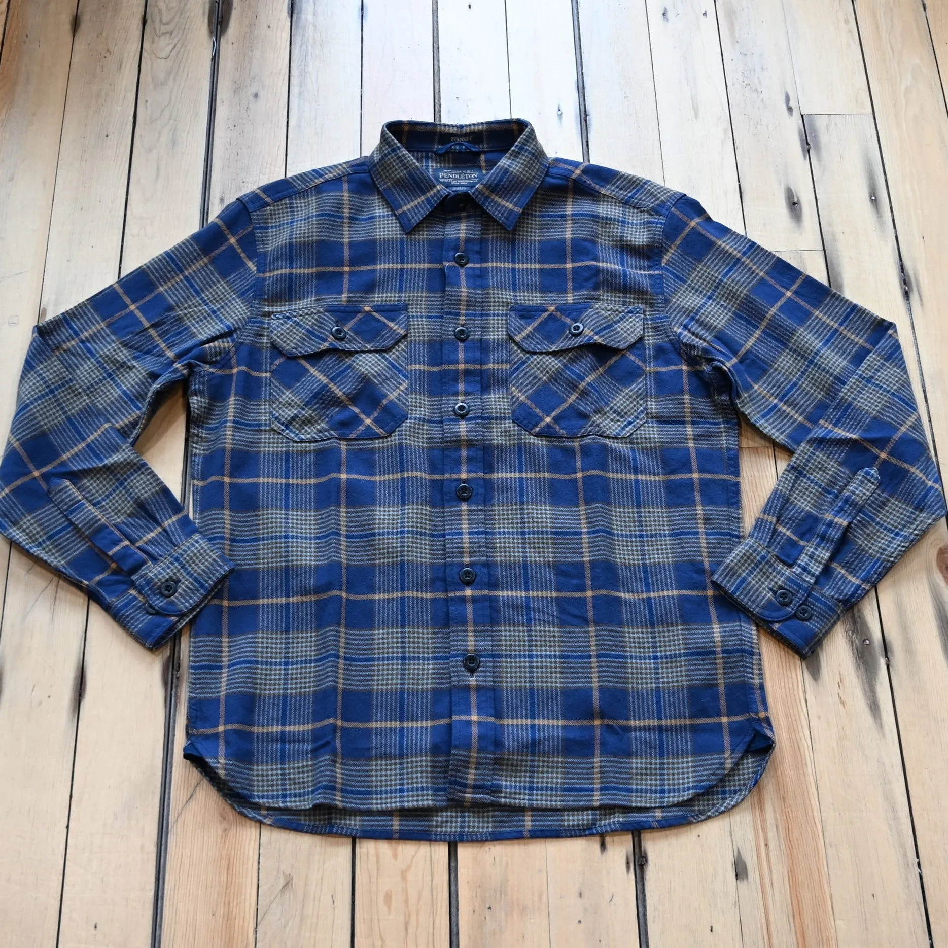 Pendleton Men's Burnside Shirt in Navy Khaki Plaid