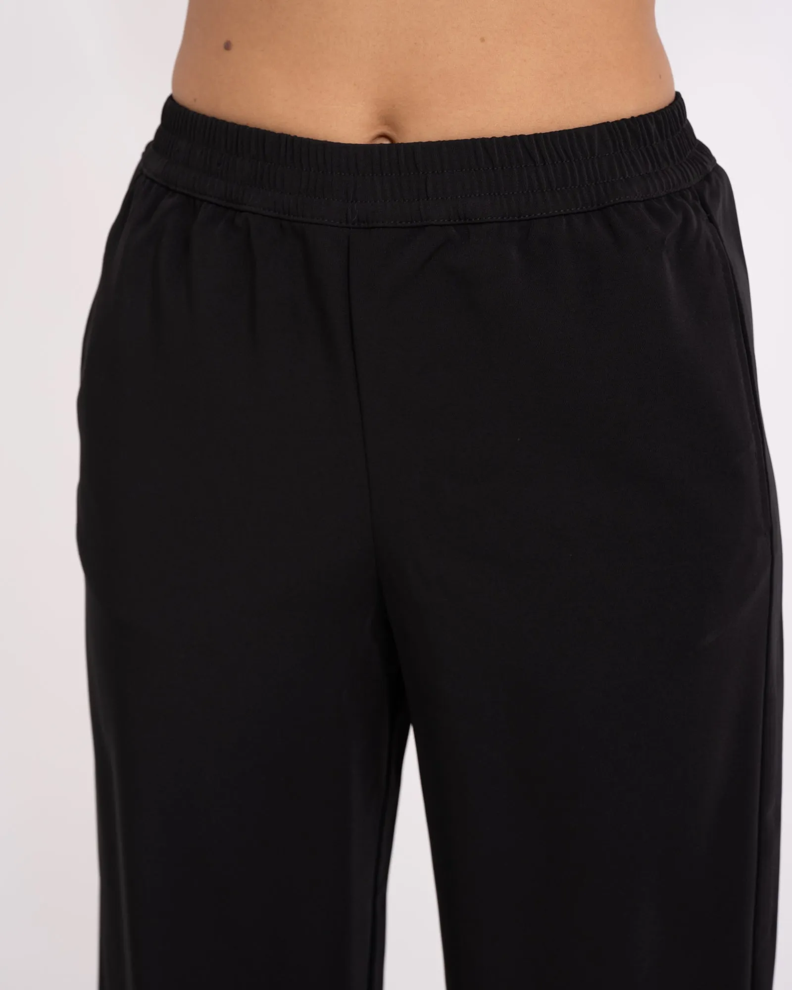 Poppy Regular Pant Black