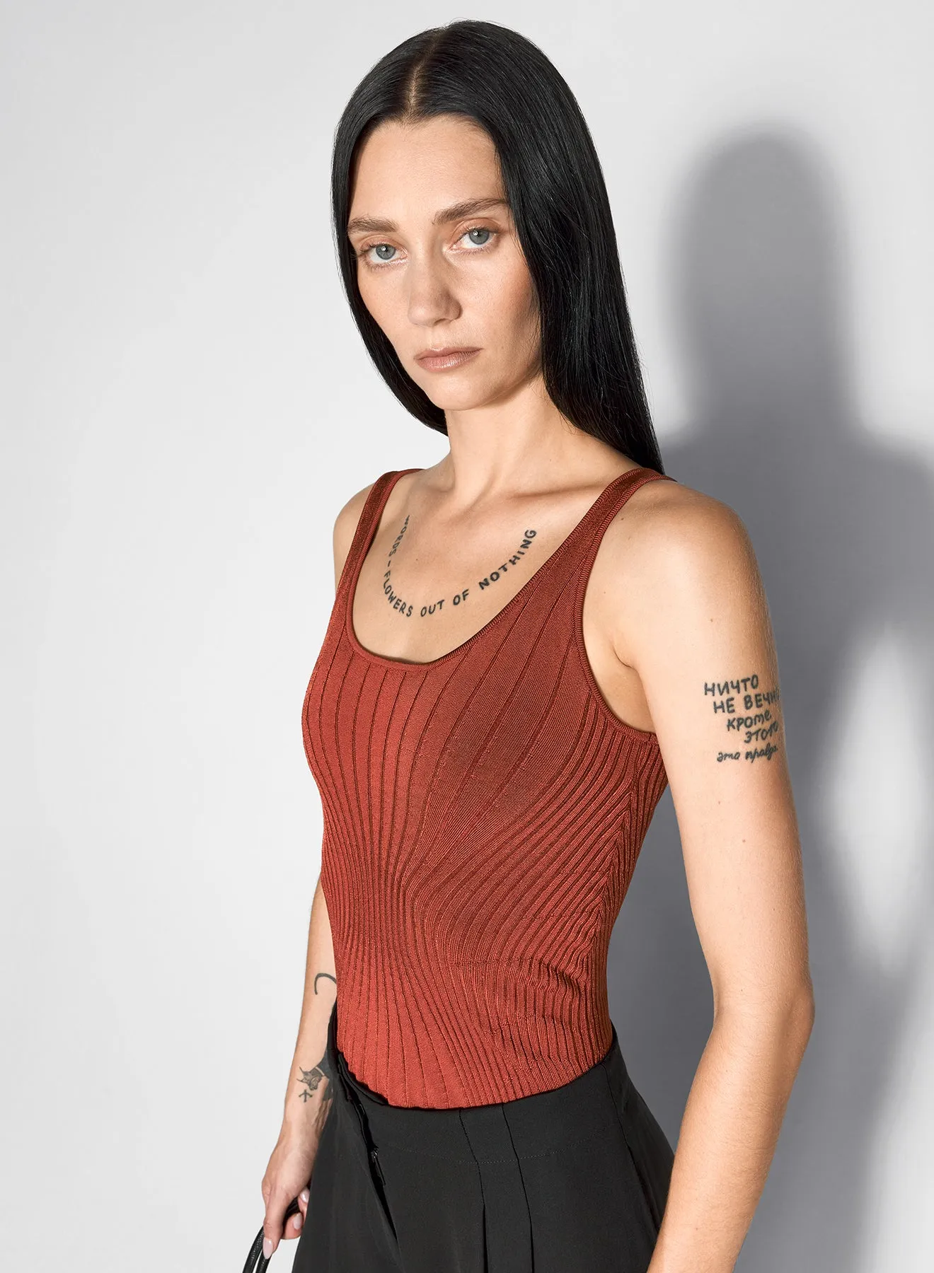 rust sculpting knit tank top