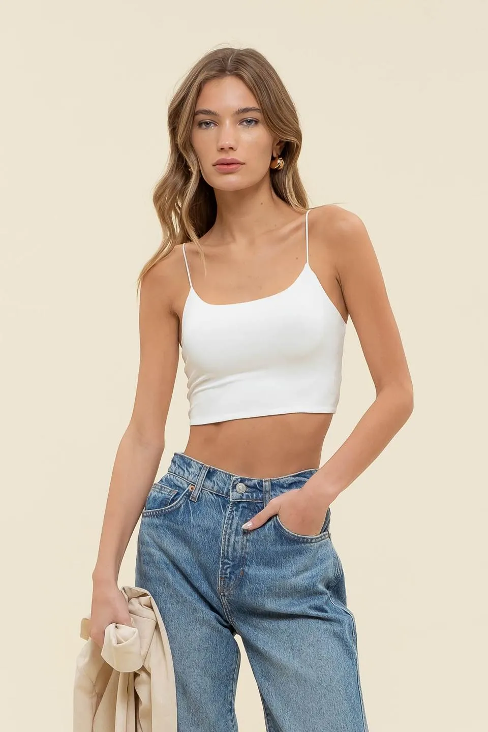 SEAMLESS CROPPED KNIT CAMI TOP