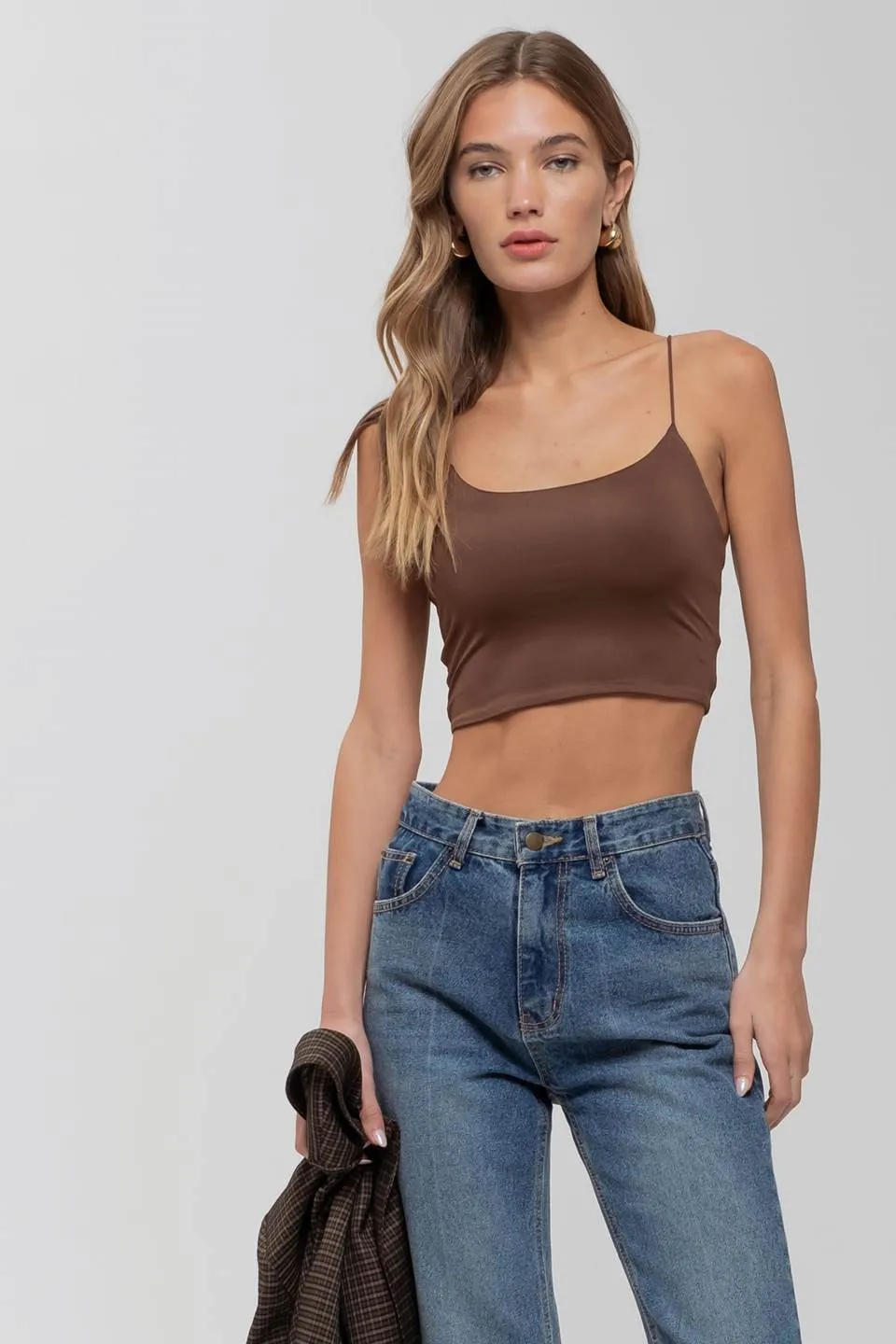 SEAMLESS CROPPED KNIT CAMI TOP