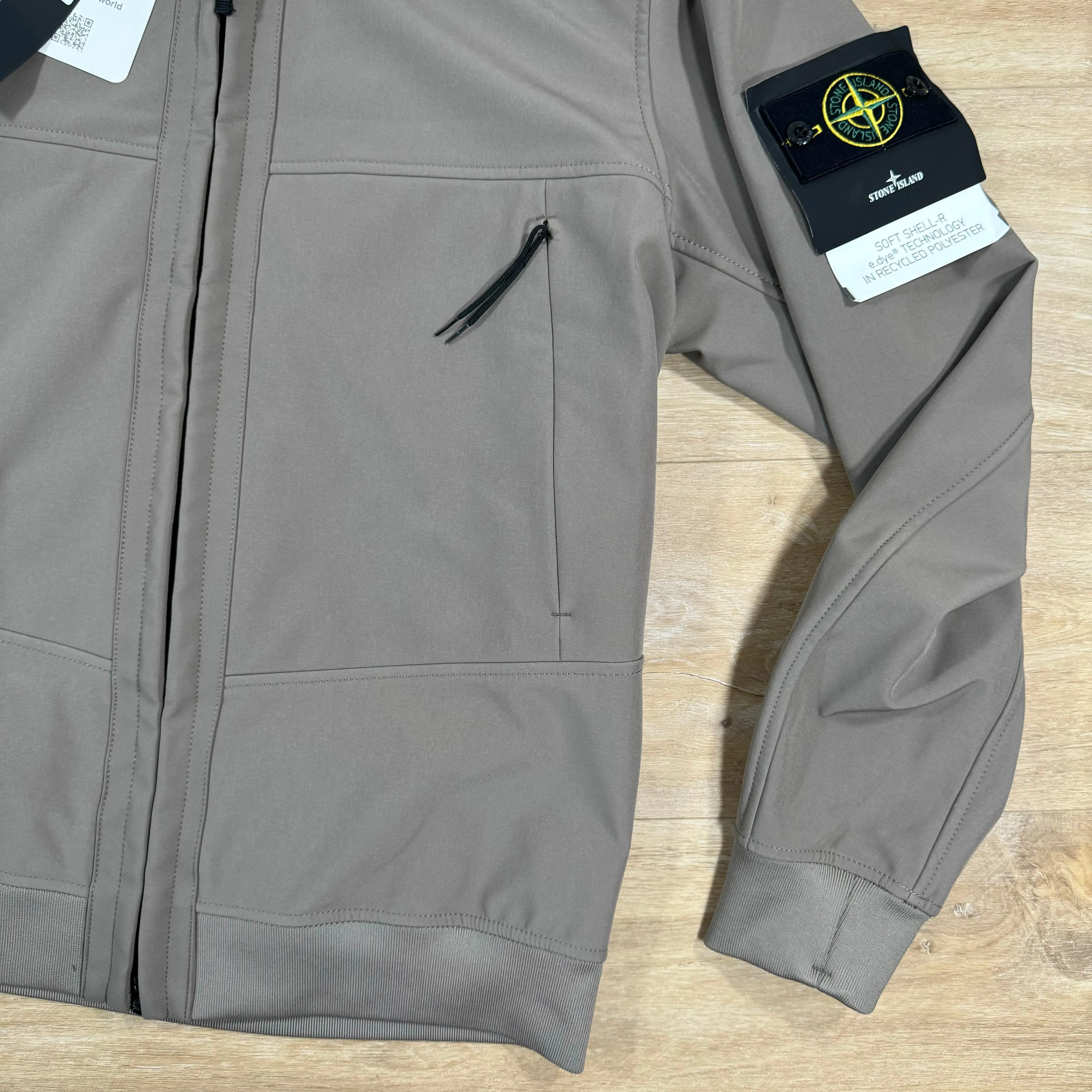 Stone Island Soft Shell-R Jacket in Walnut Brown